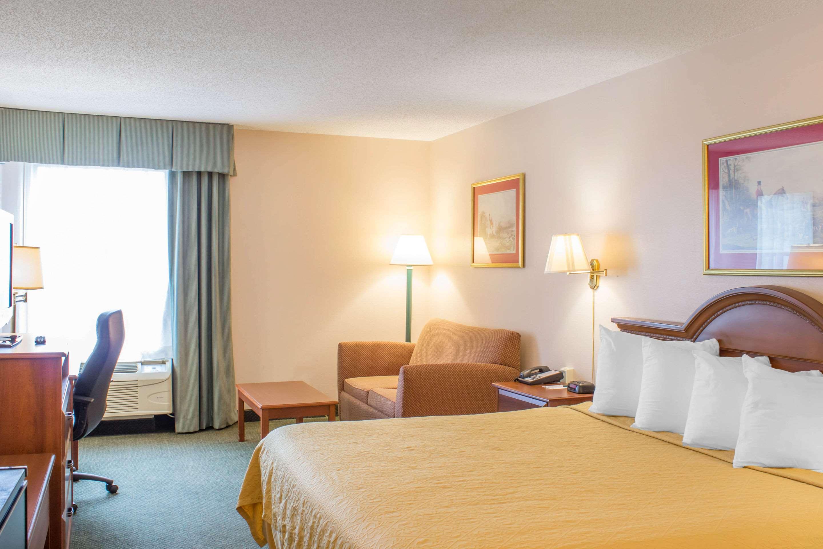 Econo Lodge Raleigh Eksteriør billede