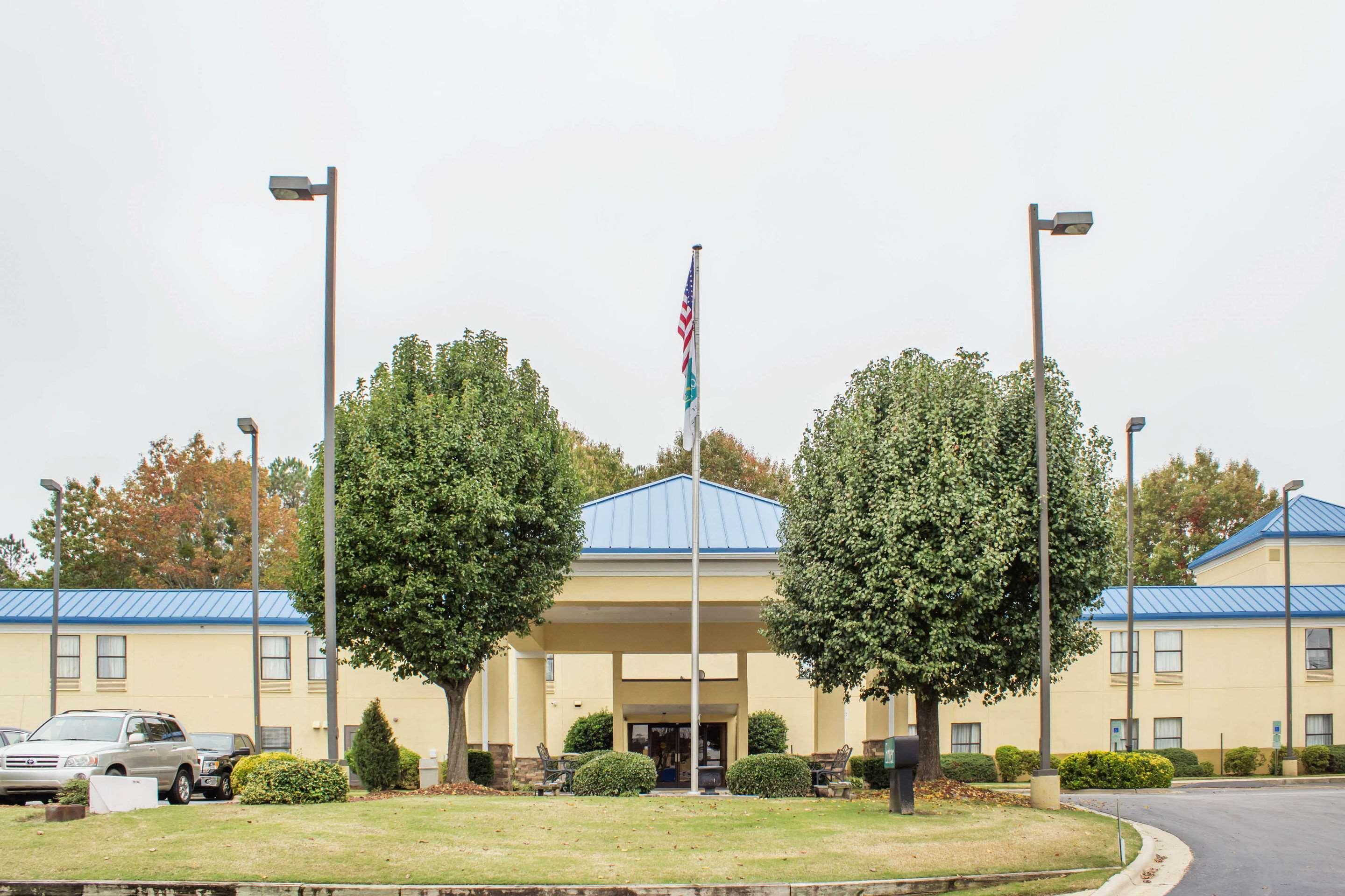 Econo Lodge Raleigh Eksteriør billede