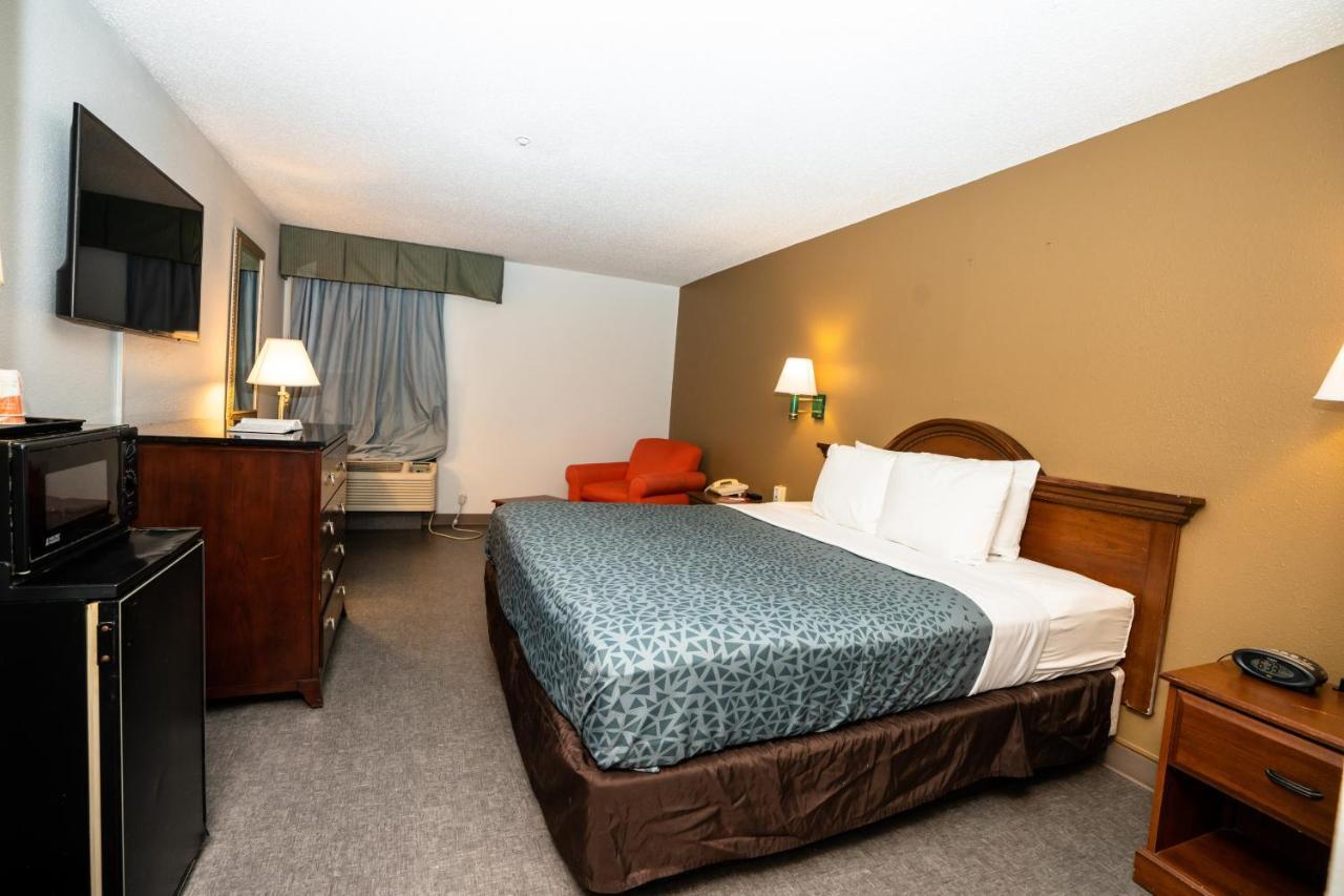 Econo Lodge Raleigh Eksteriør billede