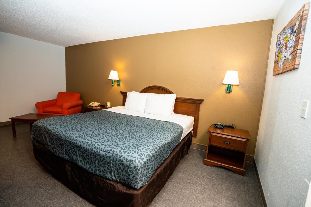 Econo Lodge Raleigh Eksteriør billede