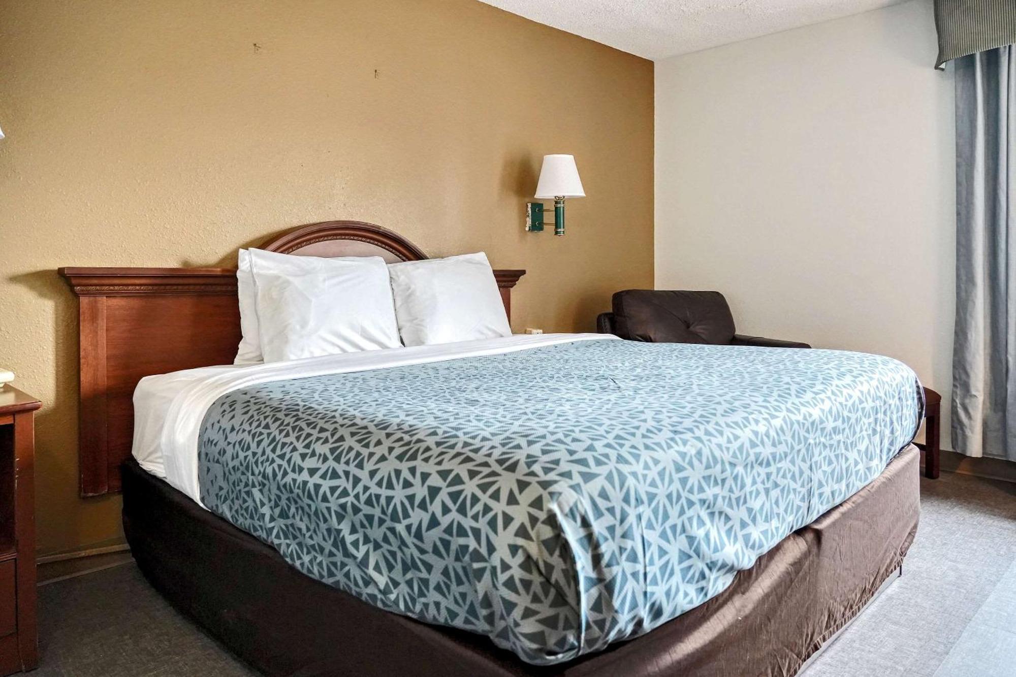 Econo Lodge Raleigh Eksteriør billede