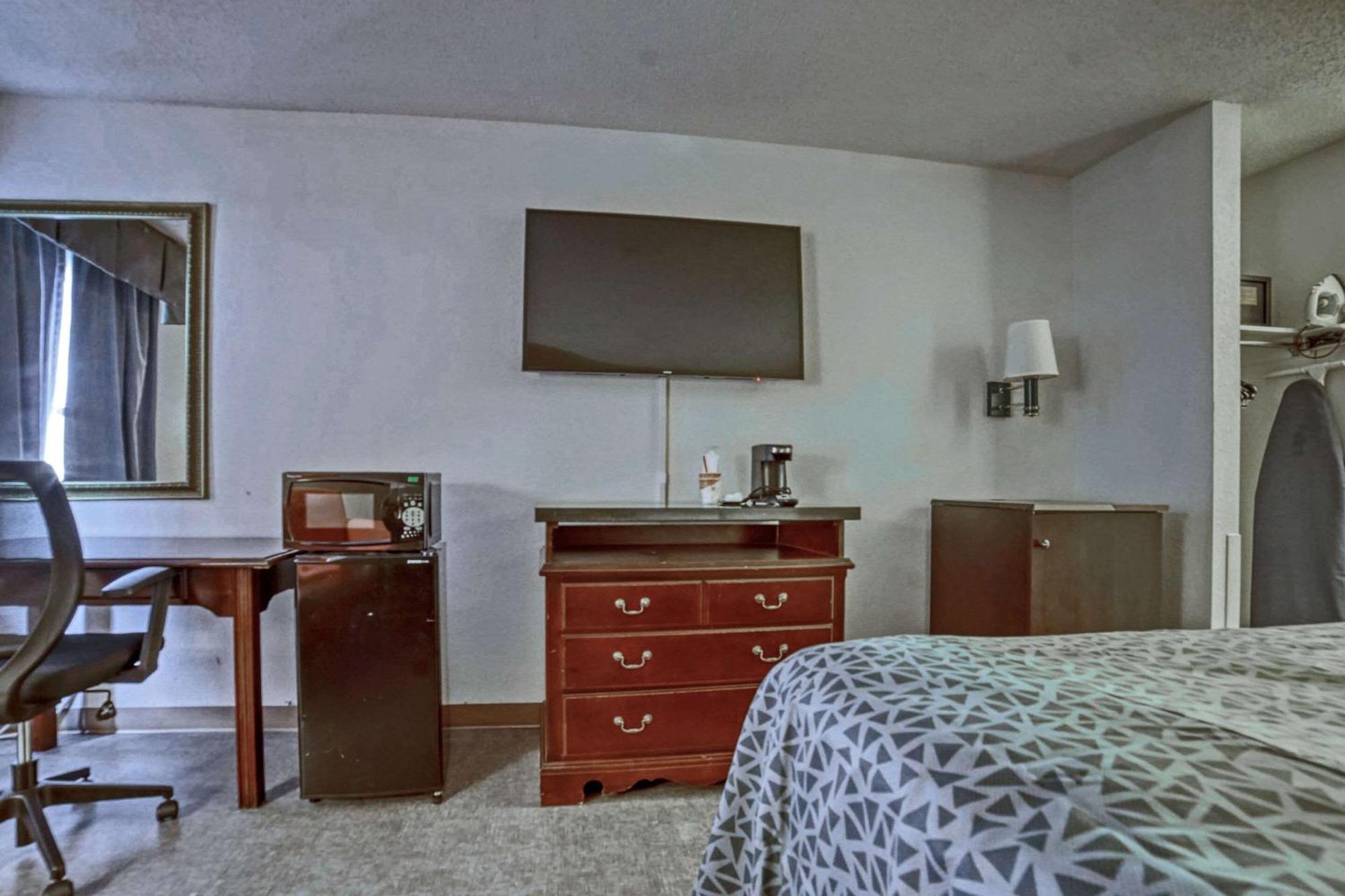 Econo Lodge Raleigh Eksteriør billede
